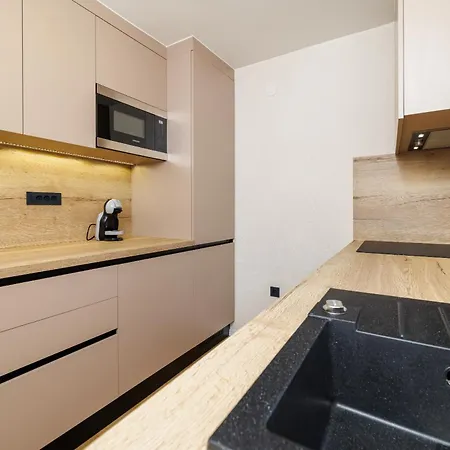 Vema 2 * Selce