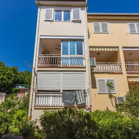 Vema 2 Apartment